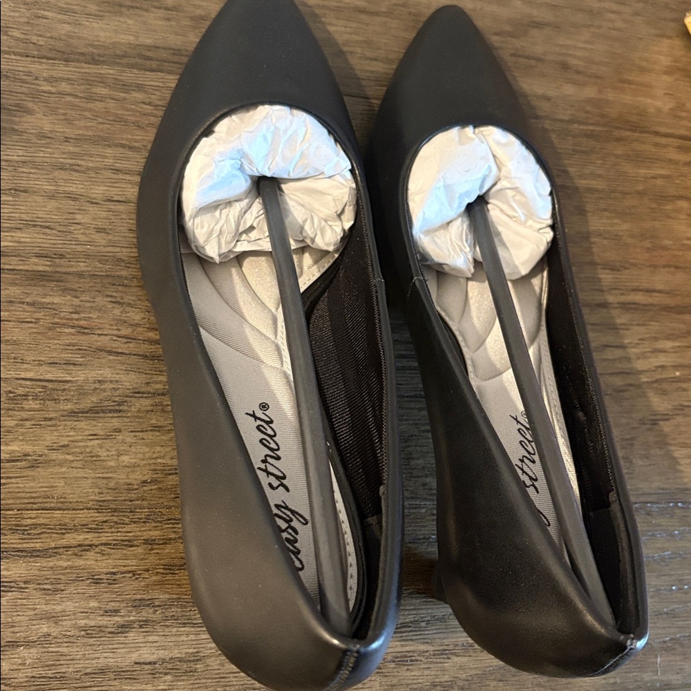 NIB [Easy Street] Pointe Pointed Toe Stiletto Wide Heel Pumps Black Women’s 8.5 - Picture 9 of 12